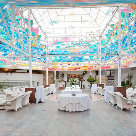 Отель Olympia Valencia 4*